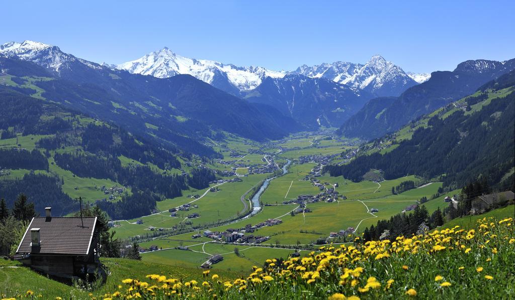 Ferienwohnungen Am Riedanger Mayrhofen Exterior photo